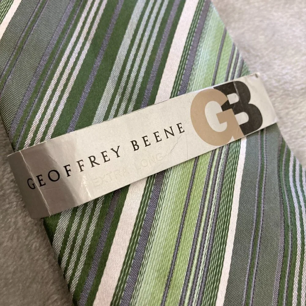 Geoffrey Beene Extra Long Green Diagonal Striped Tie 100% Silk New with Tag NWT
